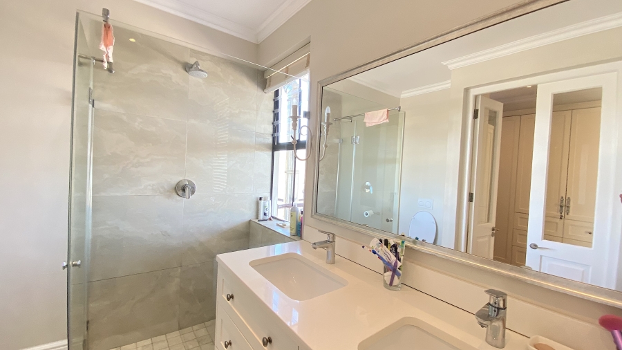 4 Bedroom Property for Sale in Scarborough Western Cape